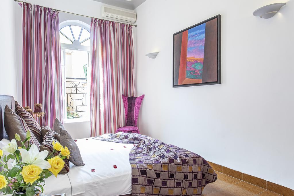 Guest house La Bleue *